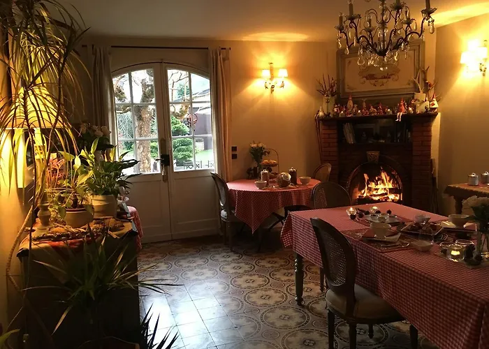 Au Dela Du Temps Frühstückspension